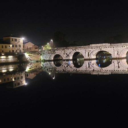 Casa Ronci - Centro Storico - Palacongressi Rimini Eksteriør billede